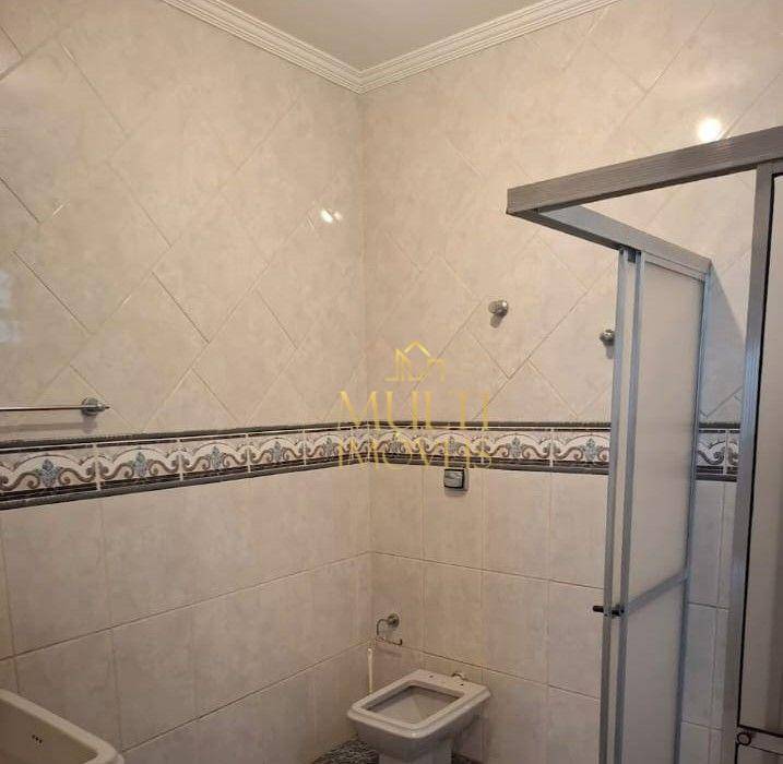 Casa à venda com 4 quartos, 179m² - Foto 2