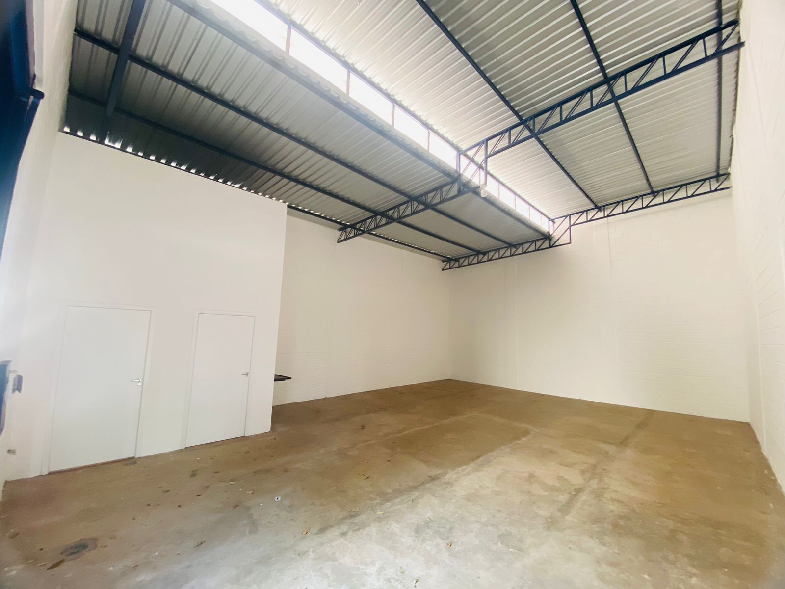 Depósito-Galpão-Armazém para alugar, 100m² - Foto 3