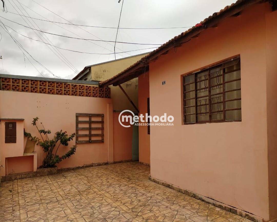 Casa à venda com 2 quartos, 51m² - Foto 1