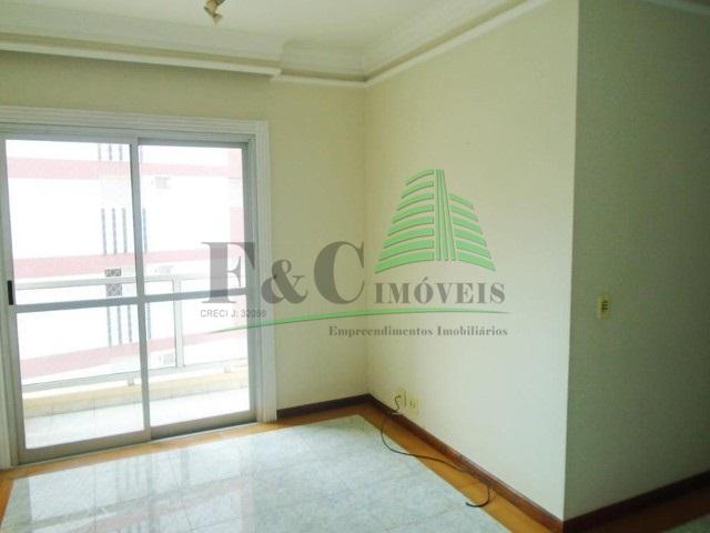 Apartamento à venda com 3 quartos, 72m² - Foto 4