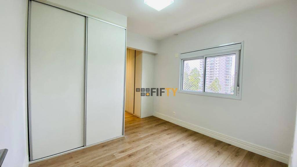 Apartamento à venda e aluguel com 3 quartos, 138m² - Foto 13