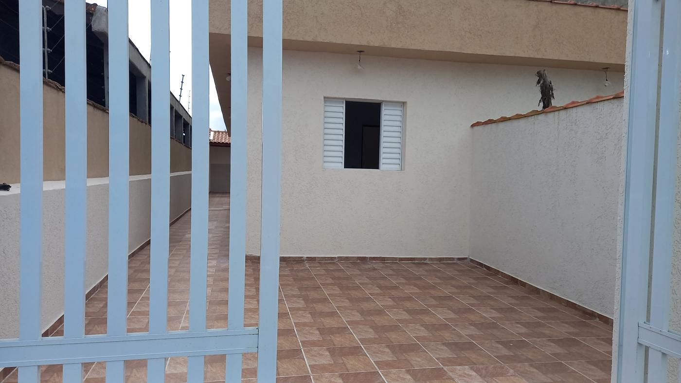 Casa à venda com 2 quartos, 140m² - Foto 1