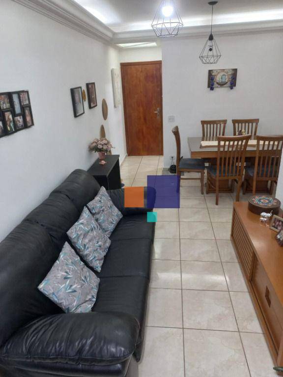 Apartamento à venda com 3 quartos, 72m² - Foto 2