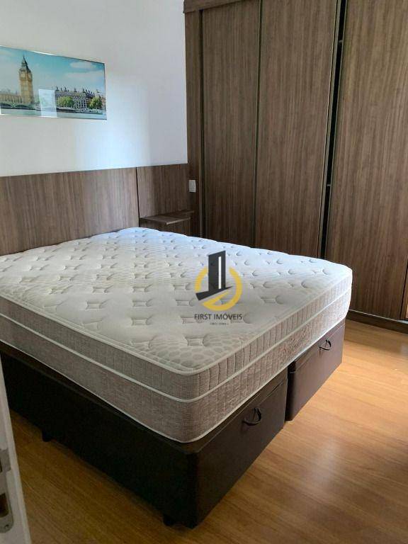 Apartamento à venda com 2 quartos, 79m² - Foto 18