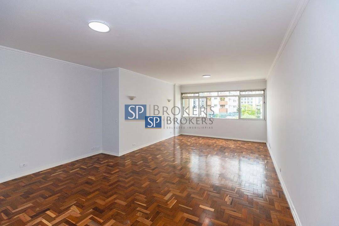 Apartamento à venda com 3 quartos, 155m² - Foto 2