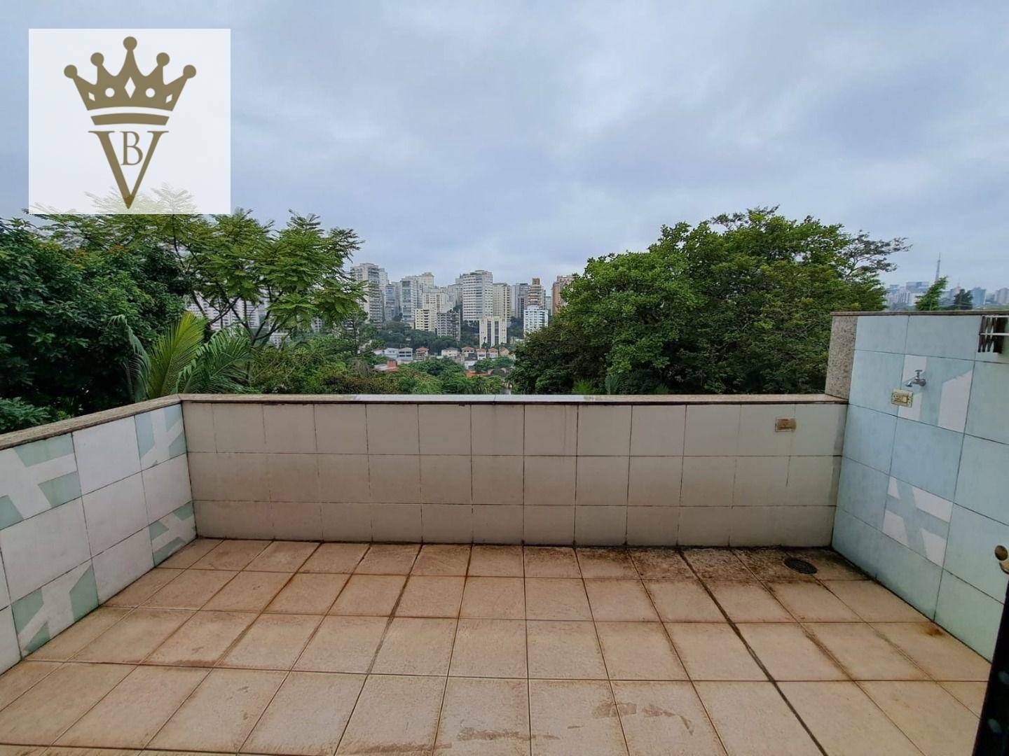 Casa à venda com 4 quartos, 520m² - Foto 9