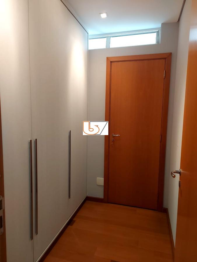 Apartamento para alugar com 3 quartos, 133m² - Foto 10