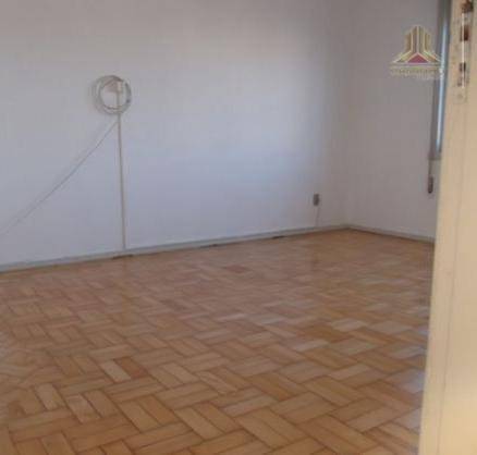 Apartamento à venda com 2 quartos, 82m² - Foto 4