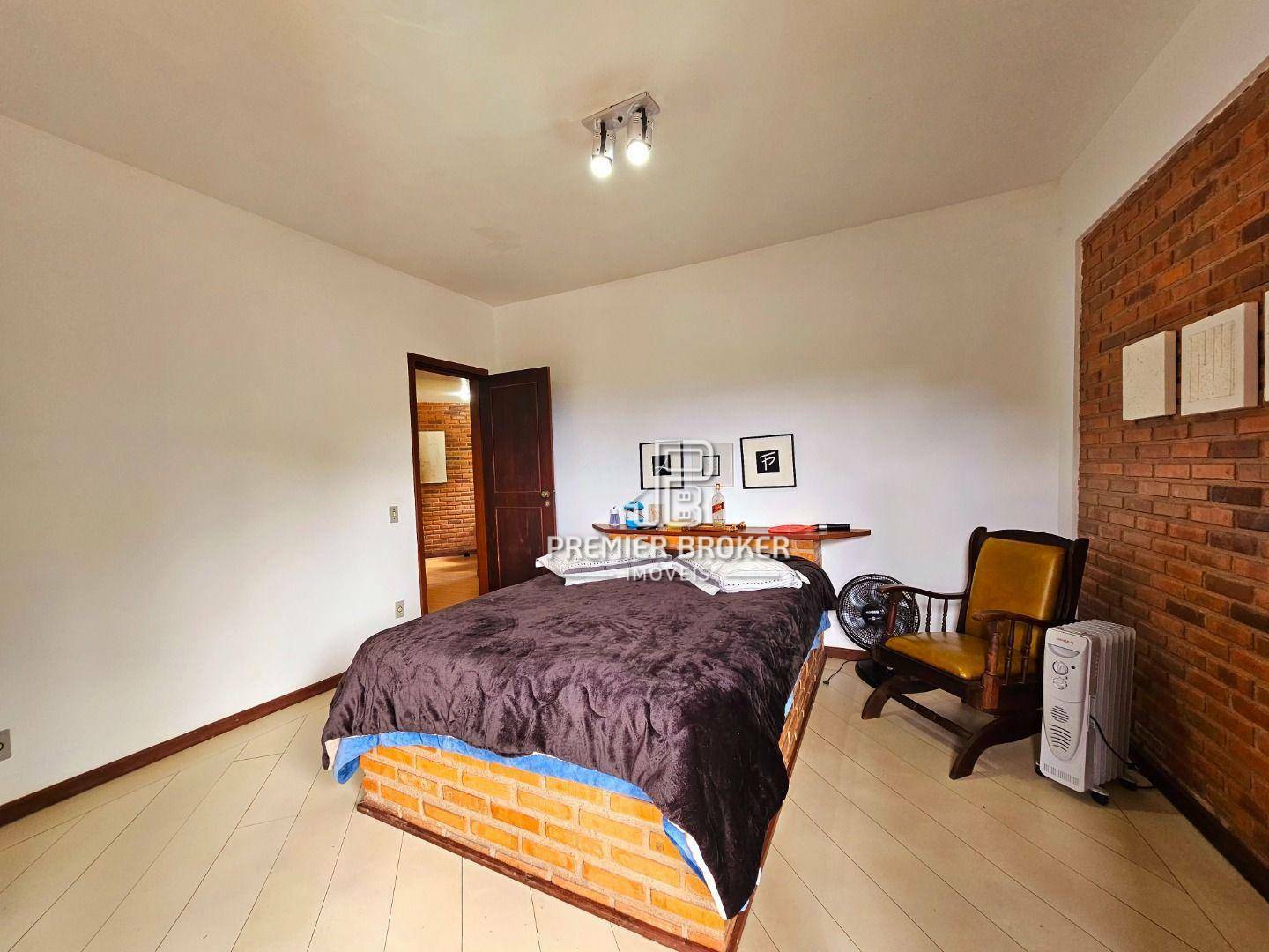 Casa de Condomínio à venda com 6 quartos, 298m² - Foto 48