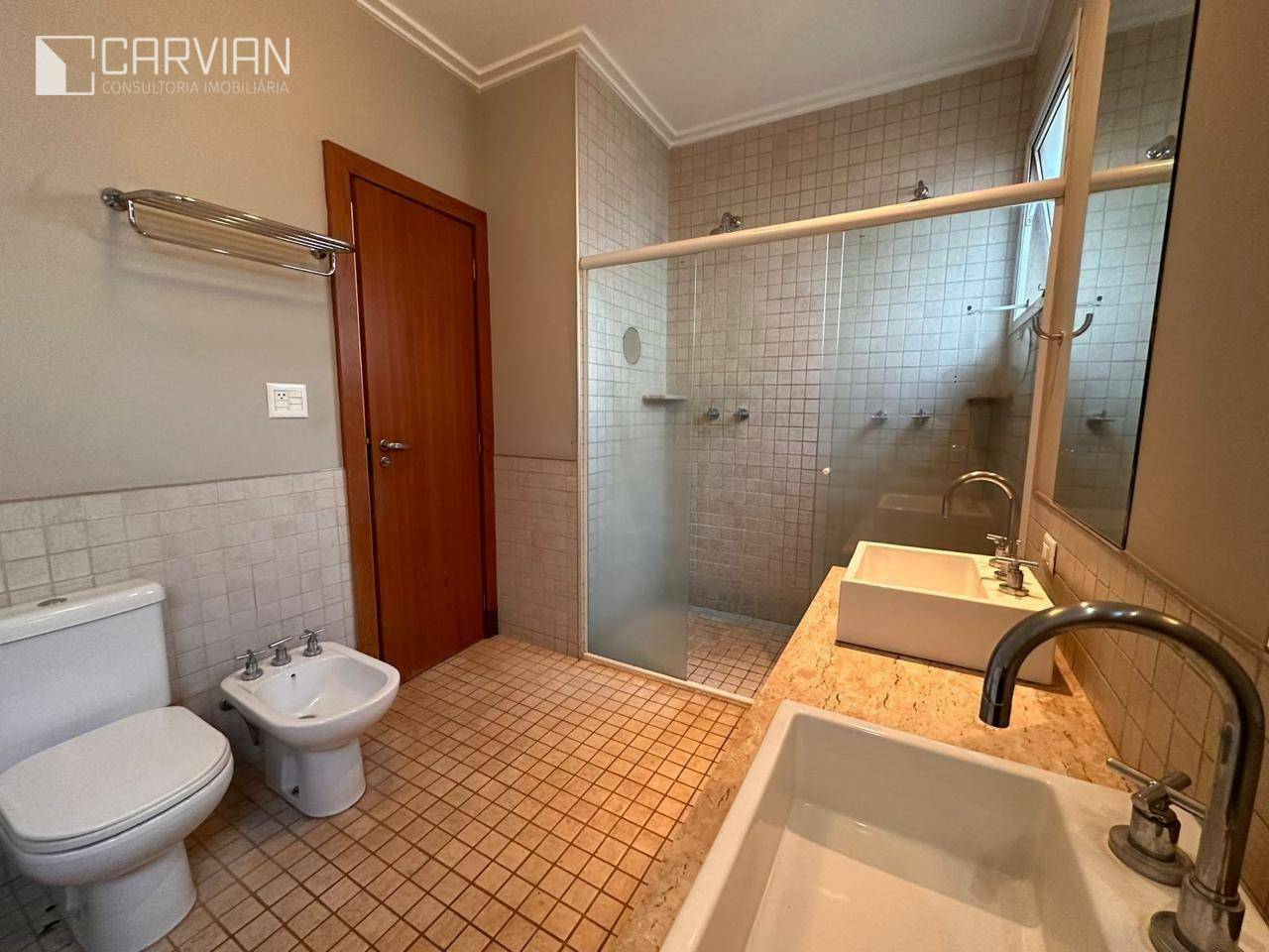 Casa de Condomínio para alugar com 3 quartos, 333m² - Foto 42