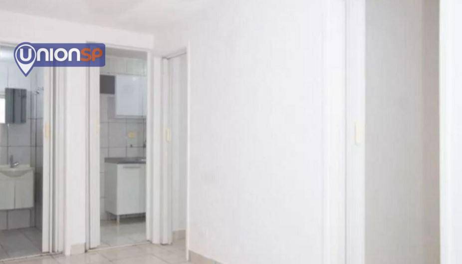 Apartamento à venda com 2 quartos, 80m² - Foto 2