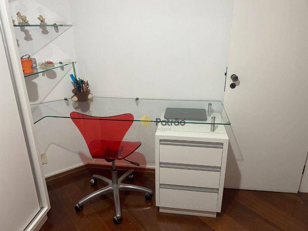 Apartamento à venda com 4 quartos, 135m² - Foto 22