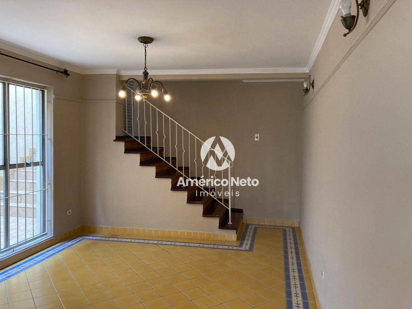 Casa à venda com 3 quartos, 230m² - Foto 6