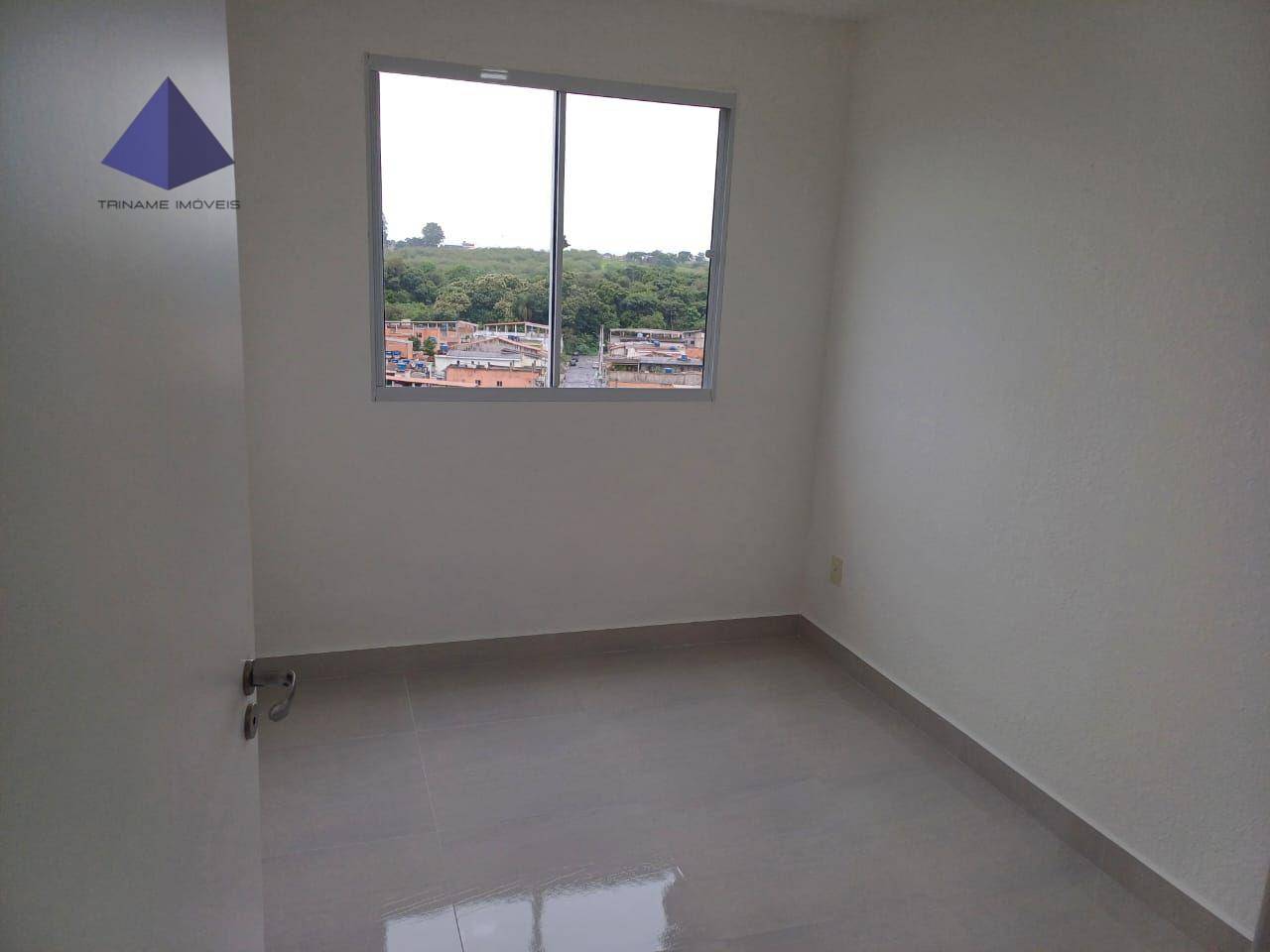 Apartamento à venda com 2 quartos, 42m² - Foto 3