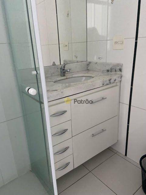 Apartamento à venda com 3 quartos, 114m² - Foto 4