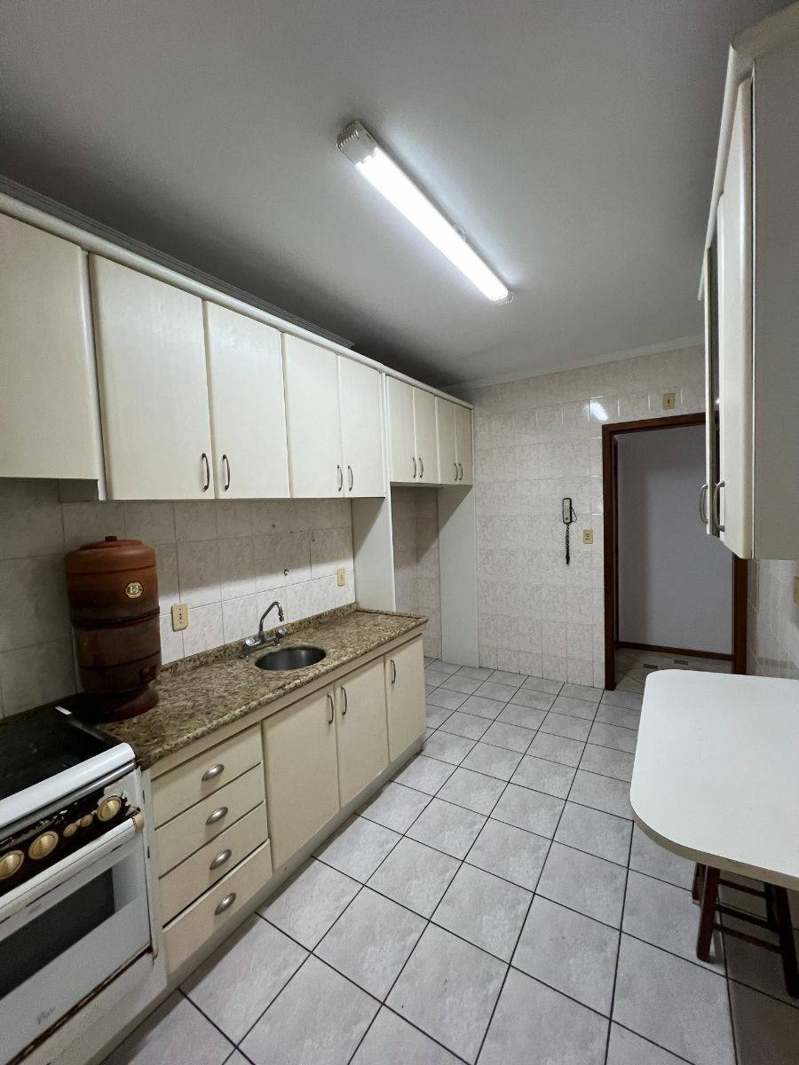 Apartamento à venda com 3 quartos, 96m² - Foto 12