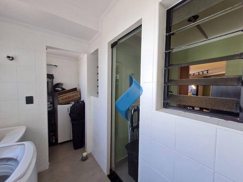 Apartamento para alugar com 3 quartos, 101m² - Foto 37