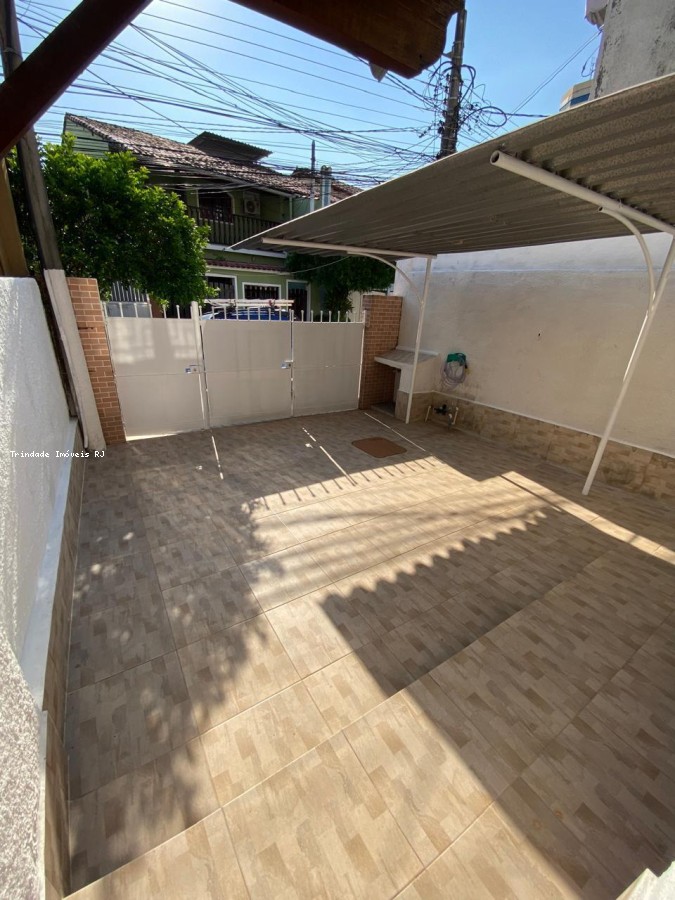Casa para alugar com 2 quartos, 75m² - Foto 17