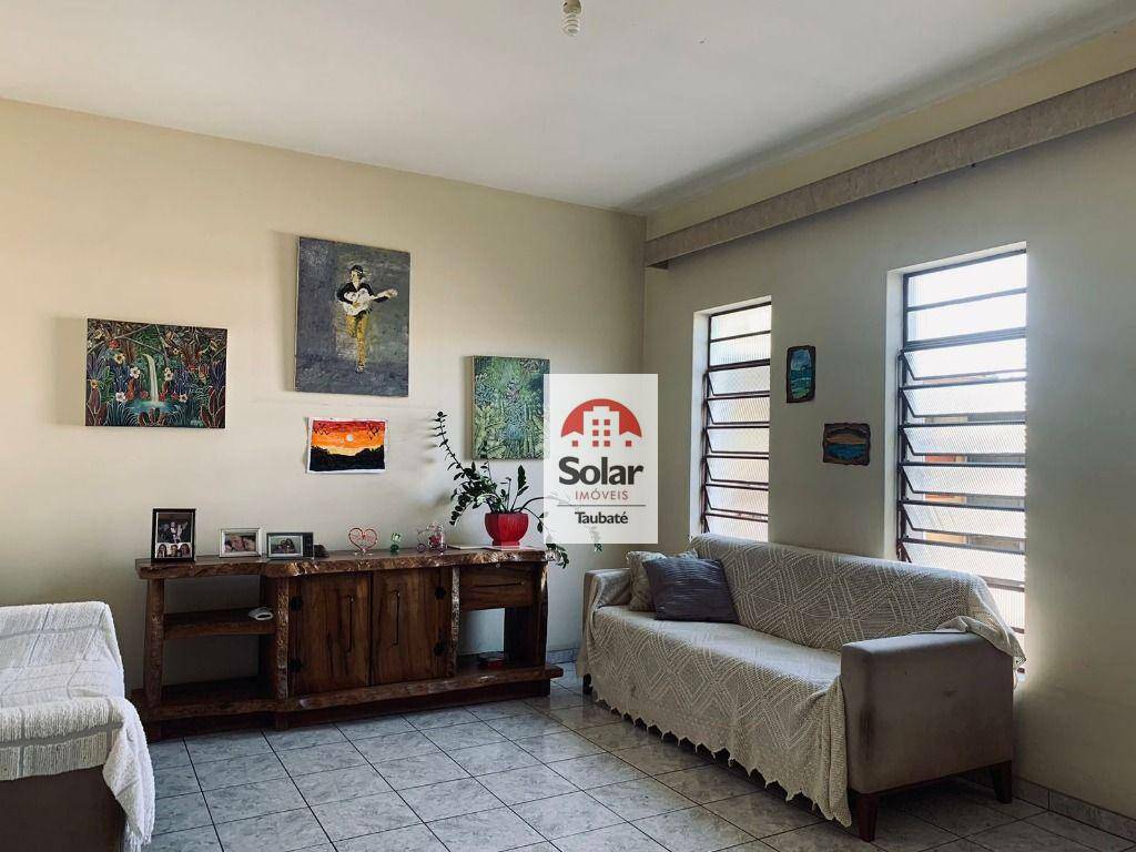 Casa à venda com 5 quartos, 180m² - Foto 3