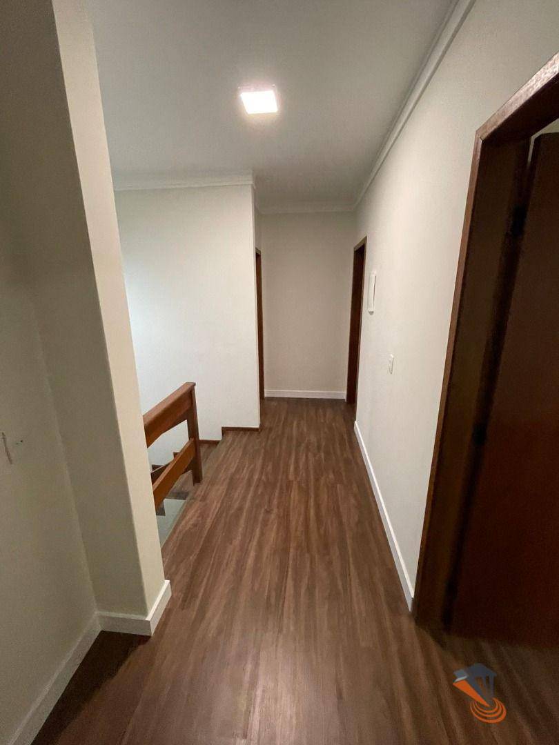 Casa à venda com 3 quartos, 260m² - Foto 17