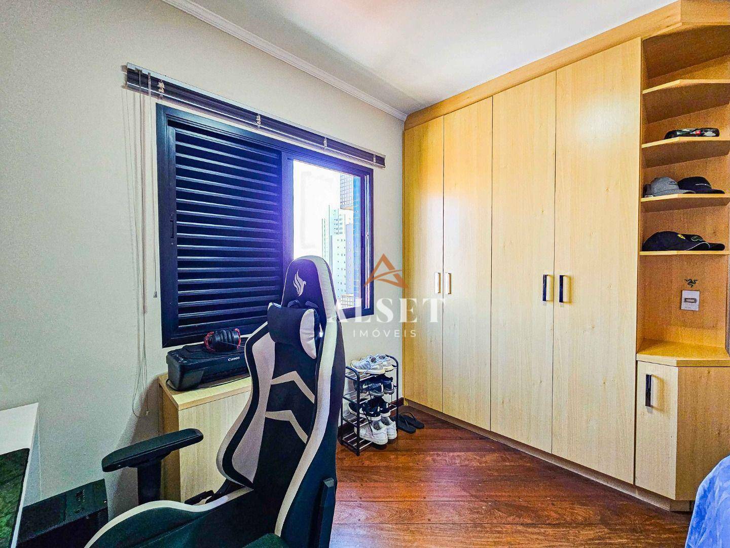 Apartamento à venda com 3 quartos, 125m² - Foto 28