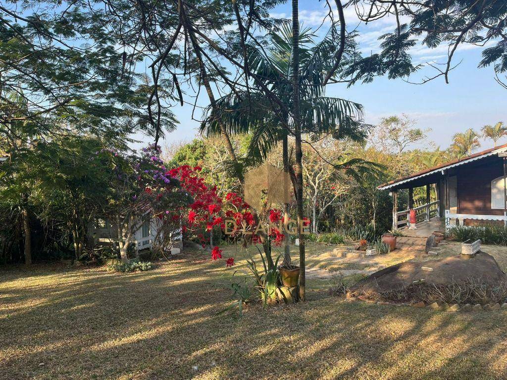 Casa de Condomínio à venda com 5 quartos, 370m² - Foto 25