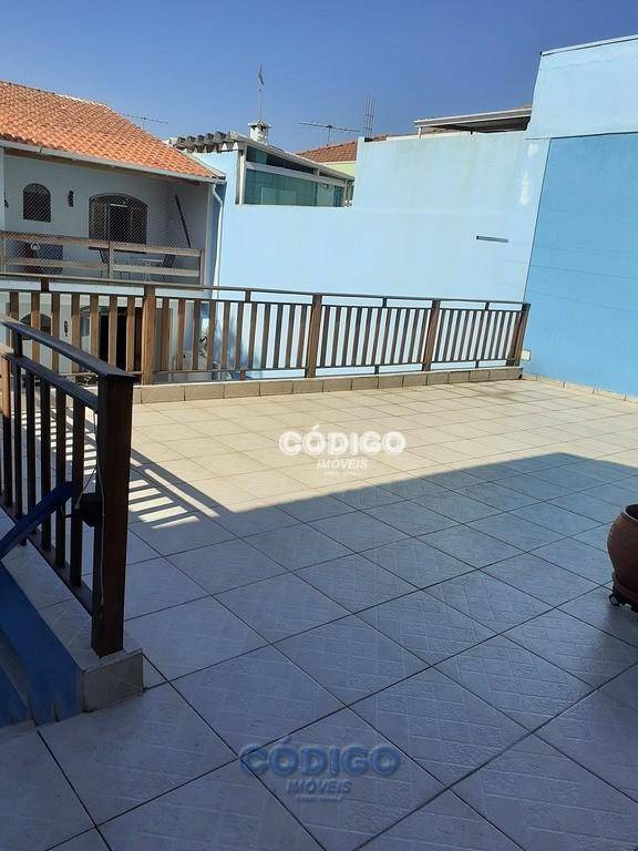 Casa à venda com 3 quartos, 300m² - Foto 2