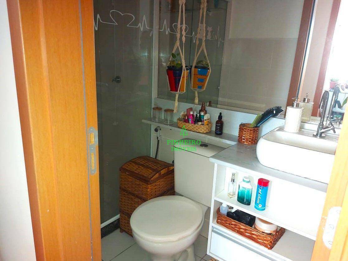 Apartamento à venda com 2 quartos, 60m² - Foto 11