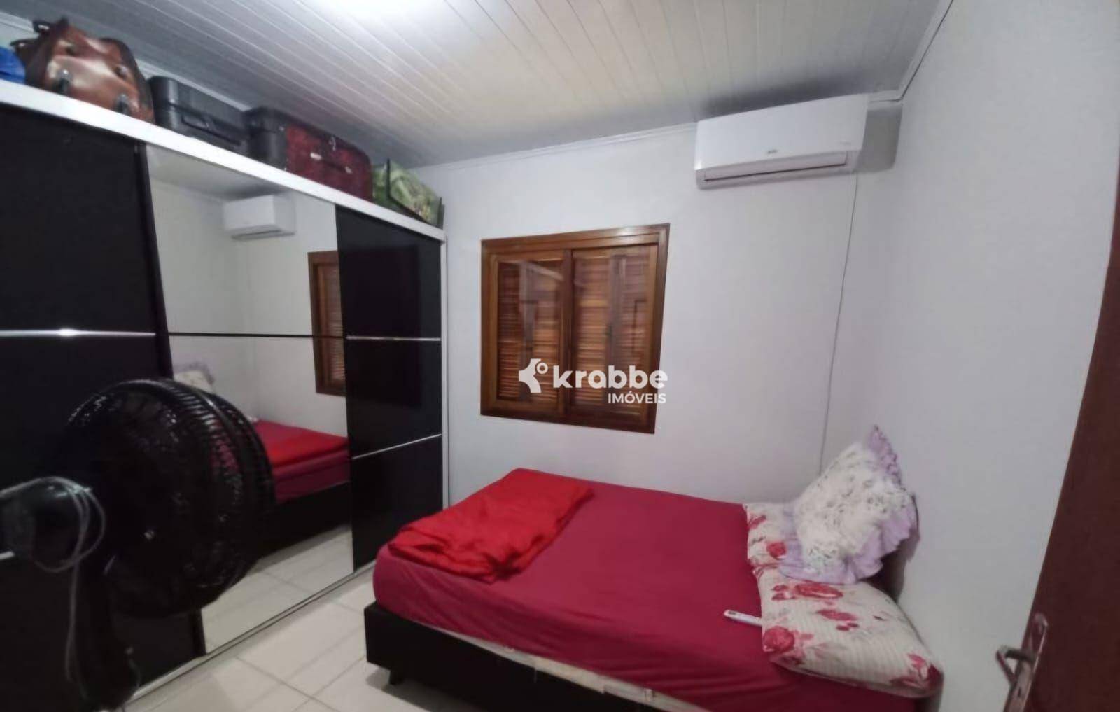 Casa à venda com 2 quartos, 46m² - Foto 4