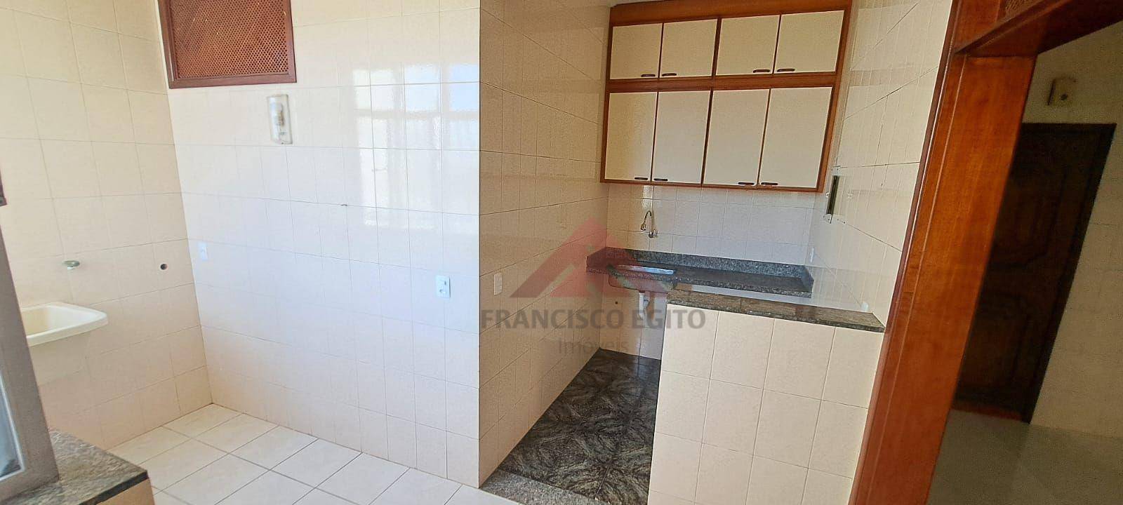 Apartamento para alugar com 2 quartos, 72m² - Foto 13