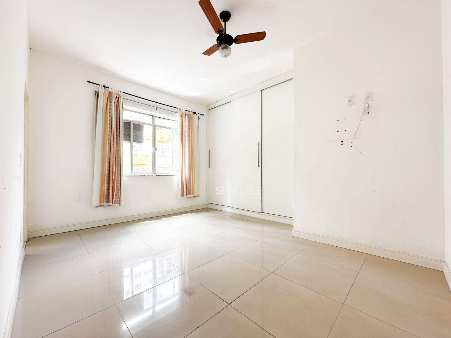 Apartamento à venda com 3 quartos, 105m² - Foto 9