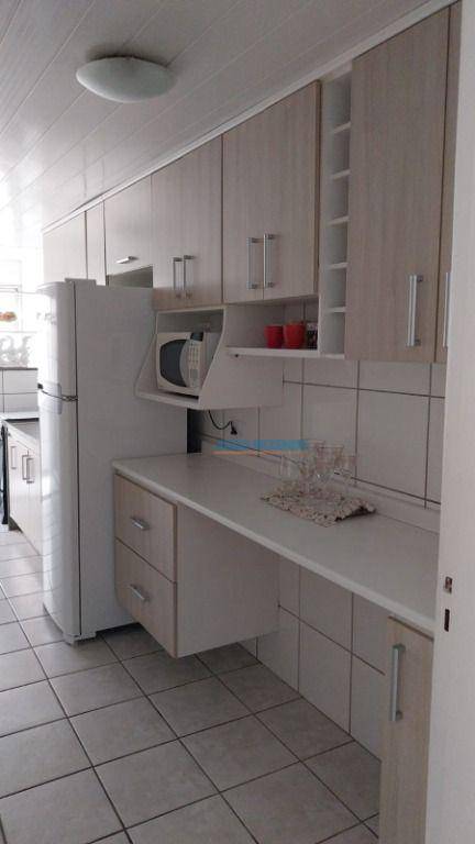 Apartamento à venda com 2 quartos, 63m² - Foto 7