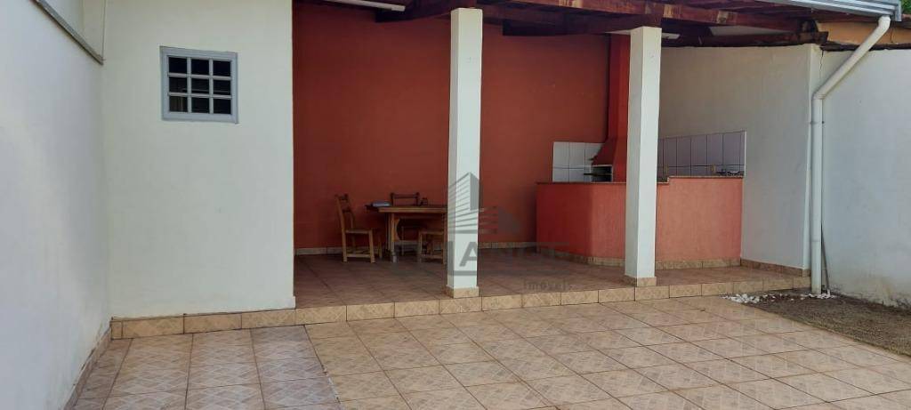 Casa à venda e aluguel com 2 quartos, 120m² - Foto 17