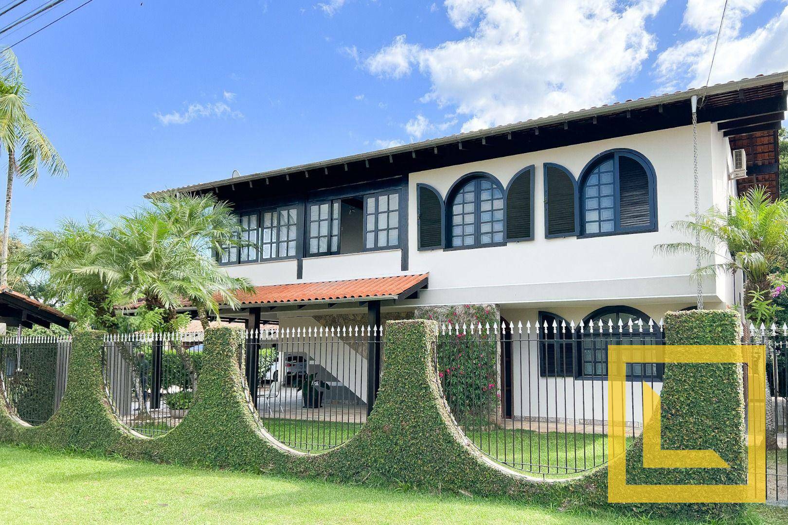 Casa de Condomínio à venda com 4 quartos, 600m² - Foto 1