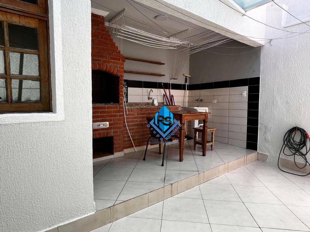Sobrado à venda e aluguel com 4 quartos, 250m² - Foto 46