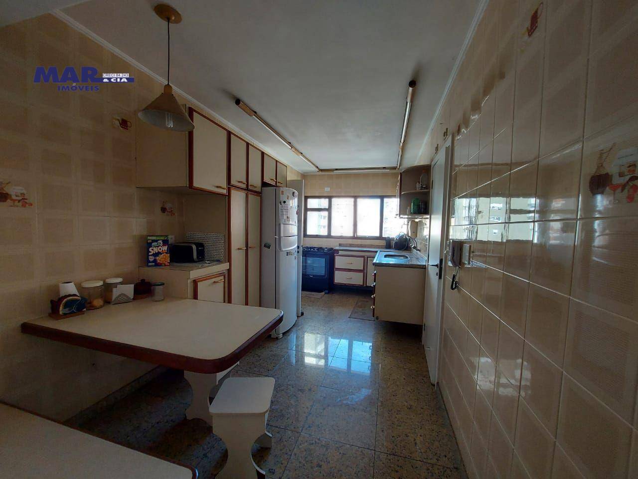 Apartamento à venda com 4 quartos, 165m² - Foto 18