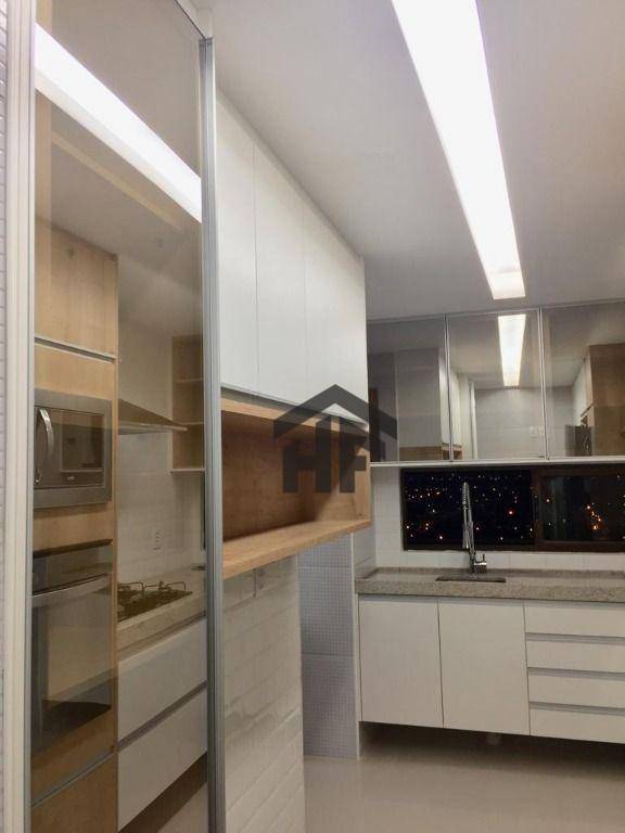 Apartamento à venda com 3 quartos, 134m² - Foto 30