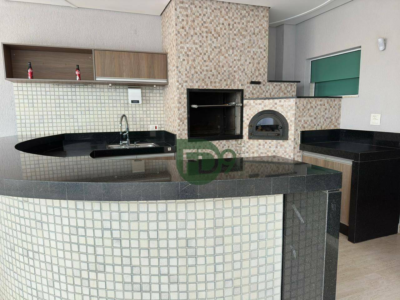 Casa à venda com 3 quartos, 240m² - Foto 4