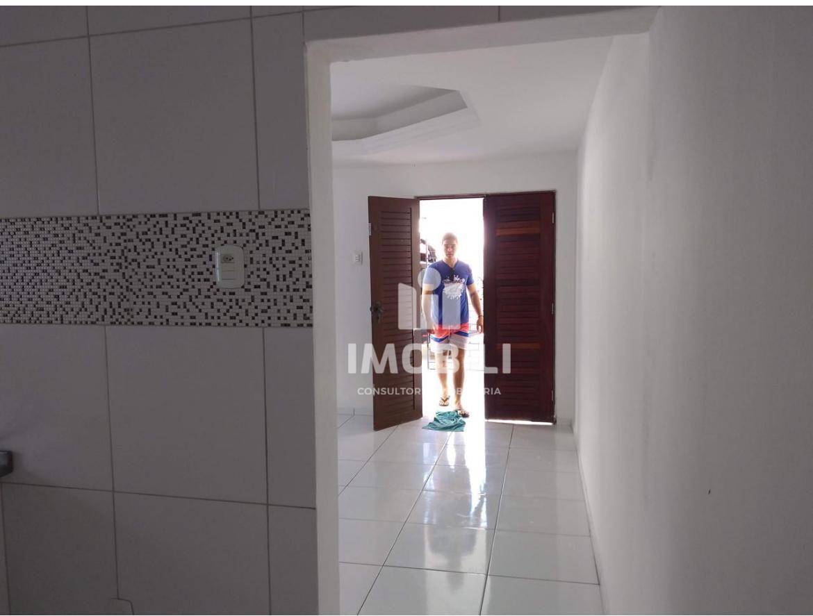 Casa à venda com 2 quartos, 190M2 - Foto 2