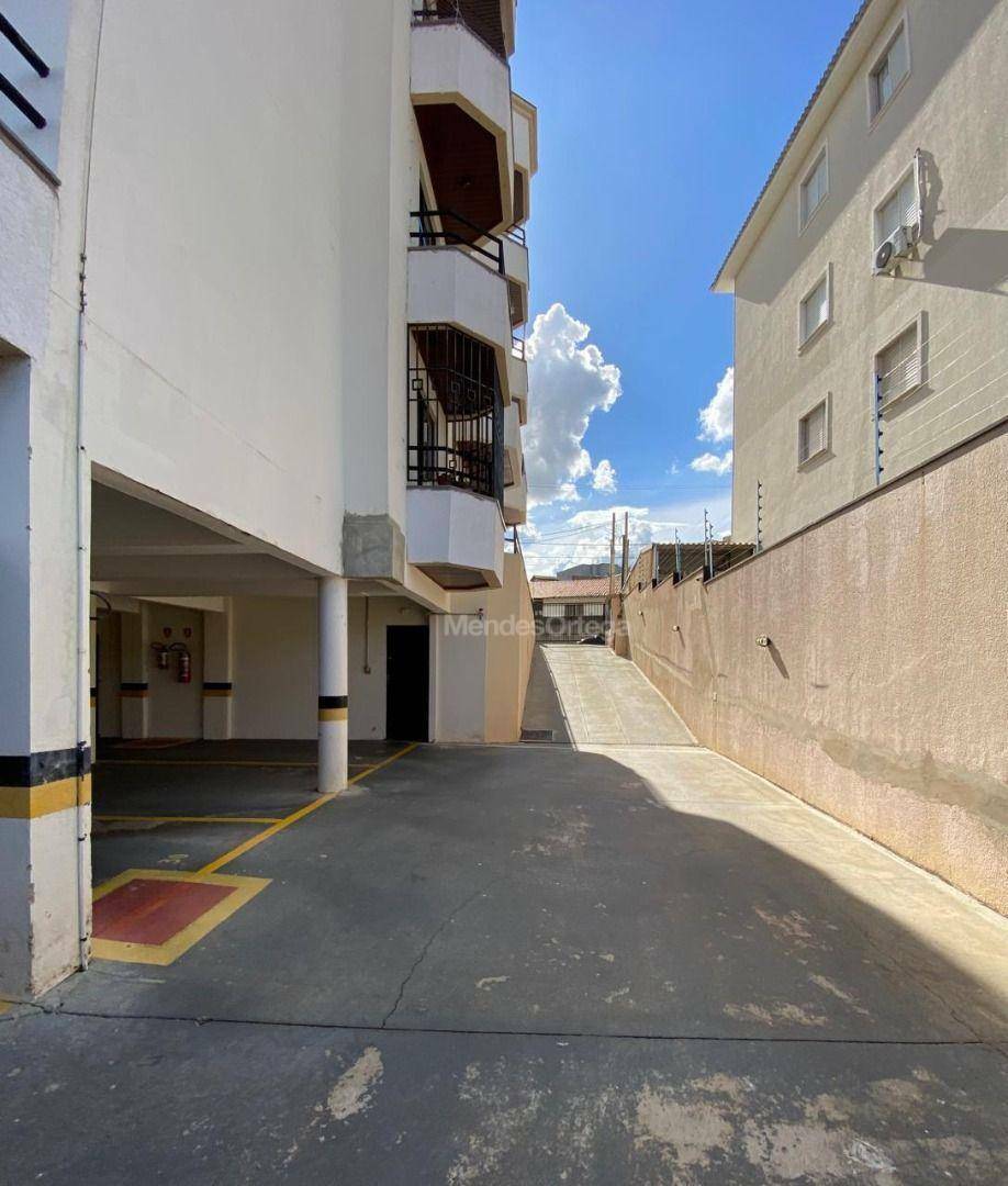 Apartamento à venda com 2 quartos, 71m² - Foto 17