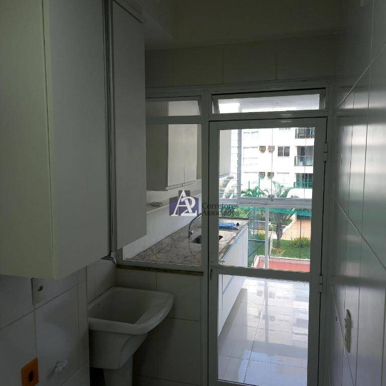 Apartamento à venda com 2 quartos, 66m² - Foto 19