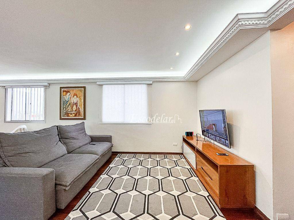 Apartamento à venda com 3 quartos, 200m² - Foto 4