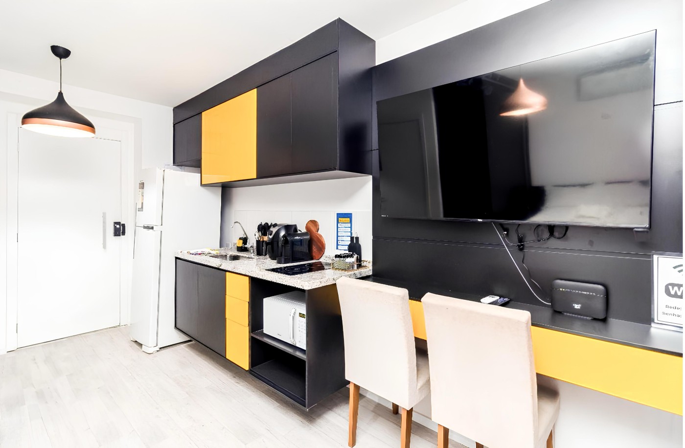 Apartamento, 1 quarto, 27 m² - Foto 2