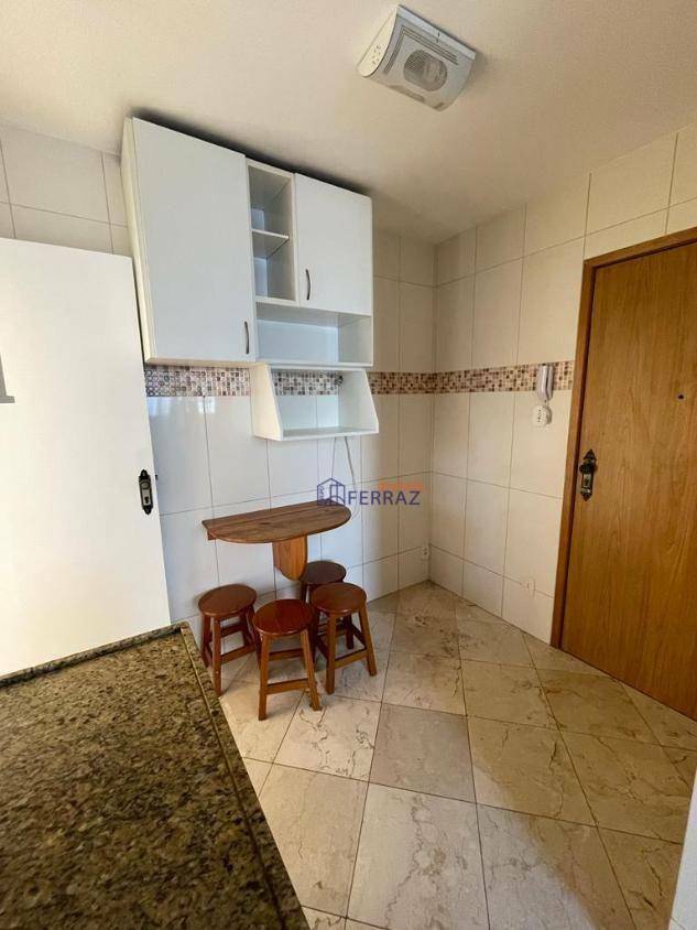 Apartamento à venda com 2 quartos, 85m² - Foto 11