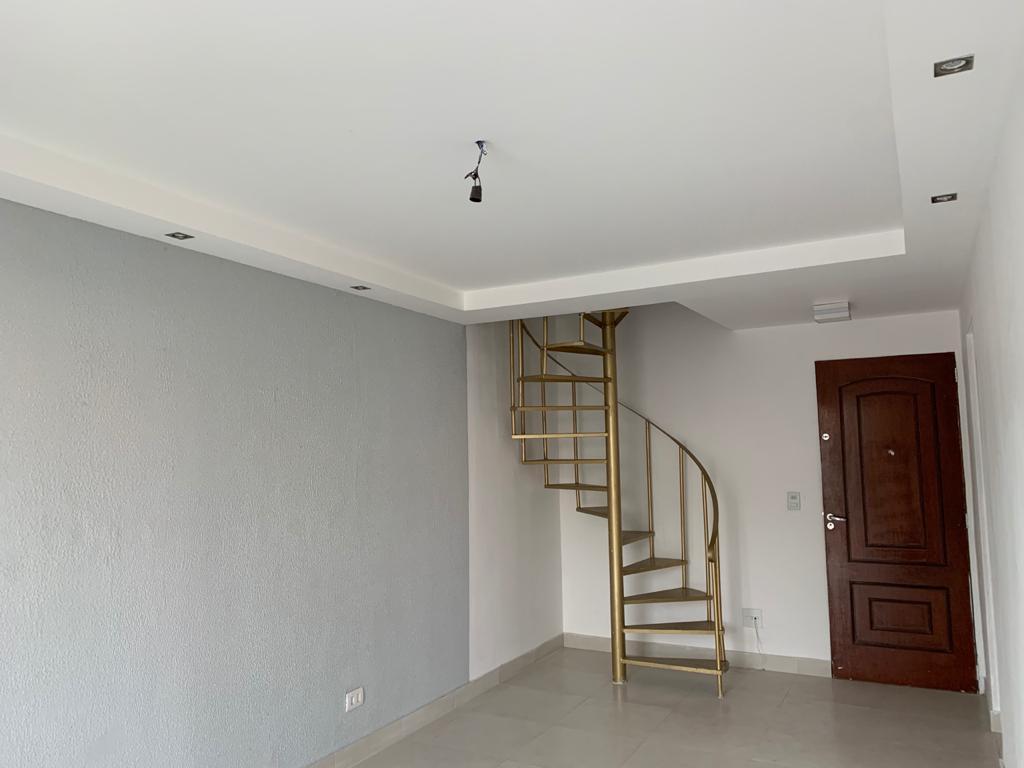 Cobertura à venda com 2 quartos, 65m² - Foto 1