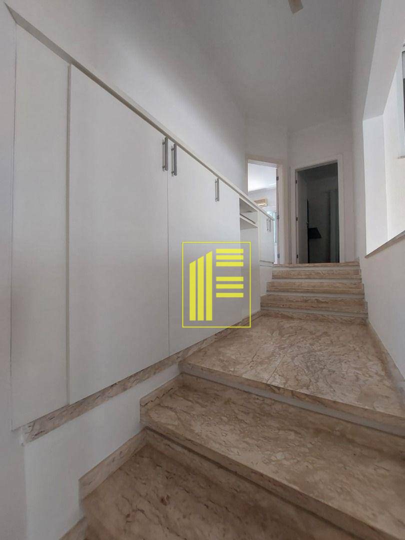 Casa de Condomínio para alugar com 5 quartos, 430m² - Foto 32