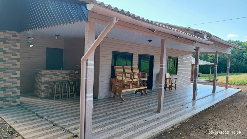 Fazenda à venda com 3 quartos, 17000m² - Foto 1