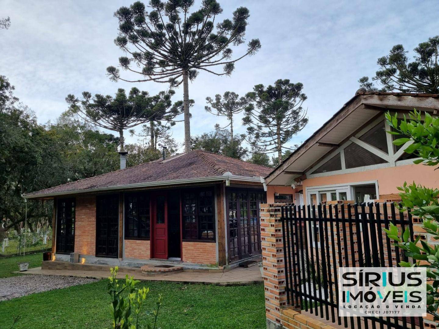 Chácara à venda com 3 quartos, 150m² - Foto 1