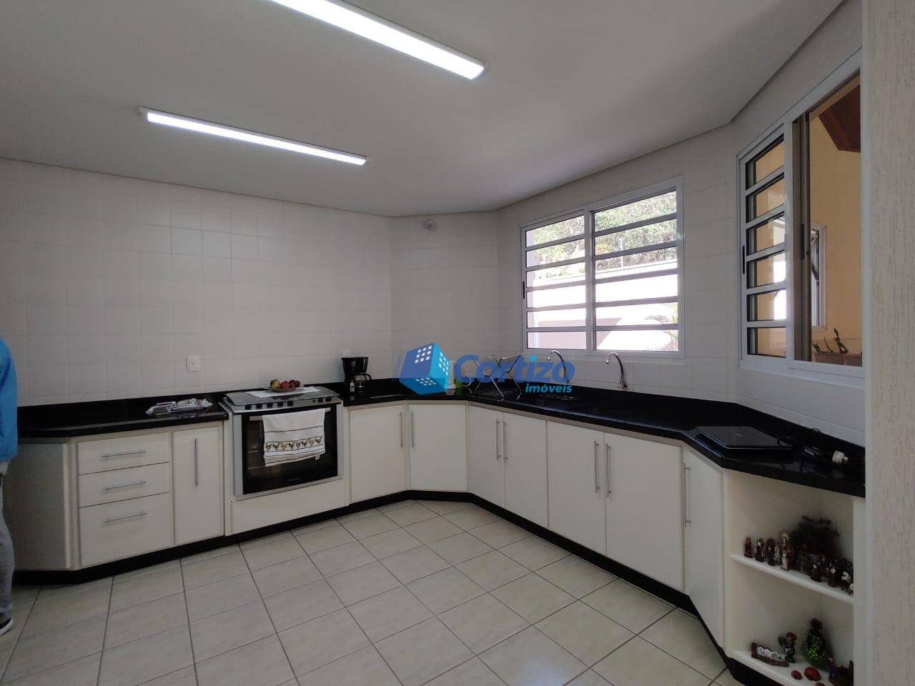 Casa de Condomínio à venda com 3 quartos, 329m² - Foto 13