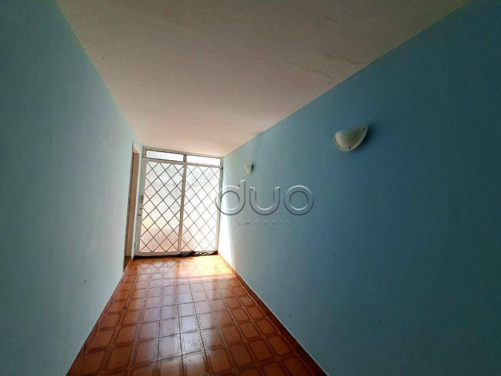 Casa para alugar com 3 quartos, 224m² - Foto 40